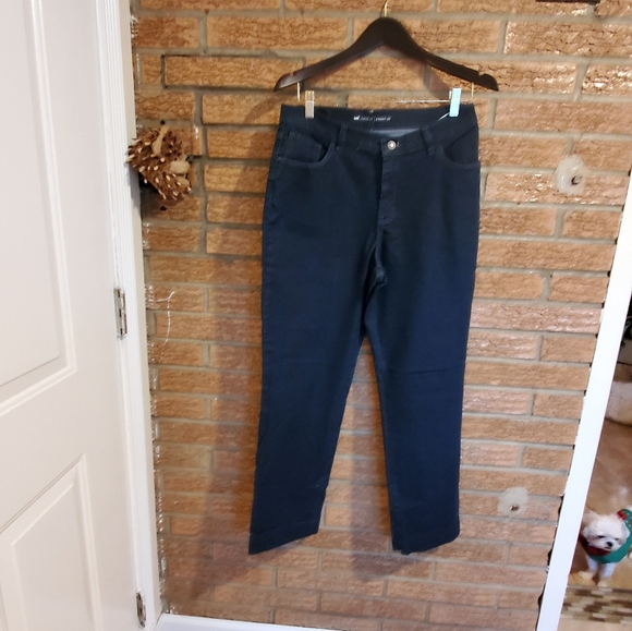 Lee Classic Fit High Rise  Straight Legs Jeans size 10 - Picture 4 of 11